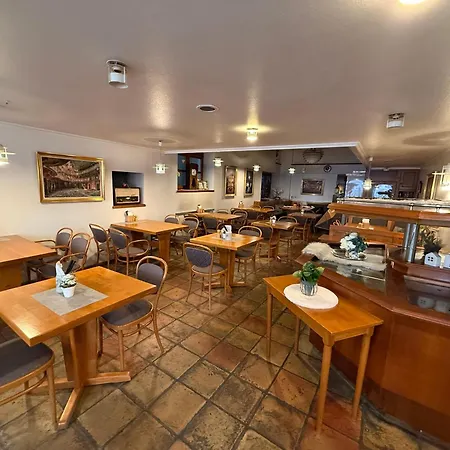 Hotel-restaurant Ratsstube 3* Calw