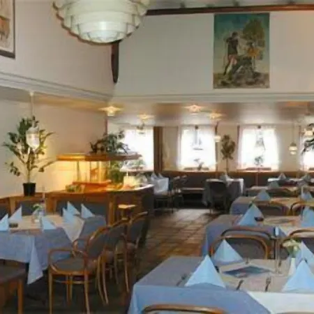 Hotel-restaurant Ratsstube ホテル