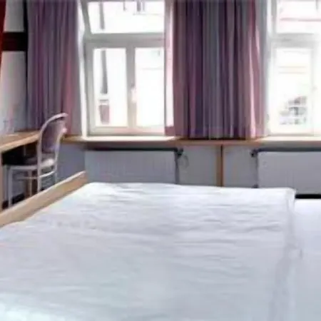 Hotel-restaurant Ratsstube ホテル 3*