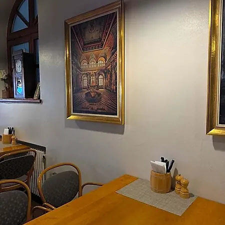 فندق Hotel-restaurant Ratsstube 3*