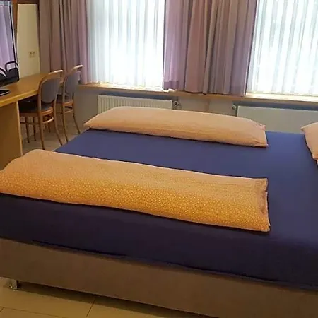 Hotel-restaurant Ratsstube فندق 3*
